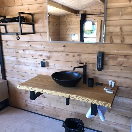 Les De Tesa Occhiatana