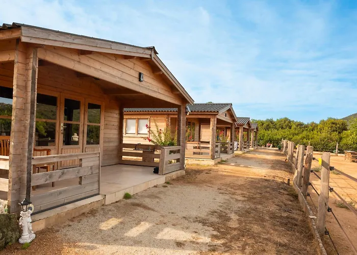 Les De Tesa בית חווה